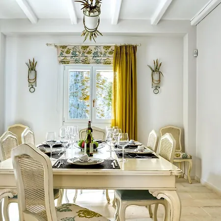 Elegant 6Br Villa With Seafront Access Near Agni Bay *