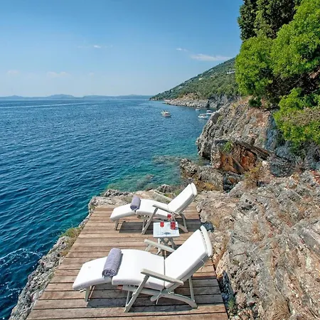 Willa Elegant 6Br Villa With Seafront Access Near Agni Bay *